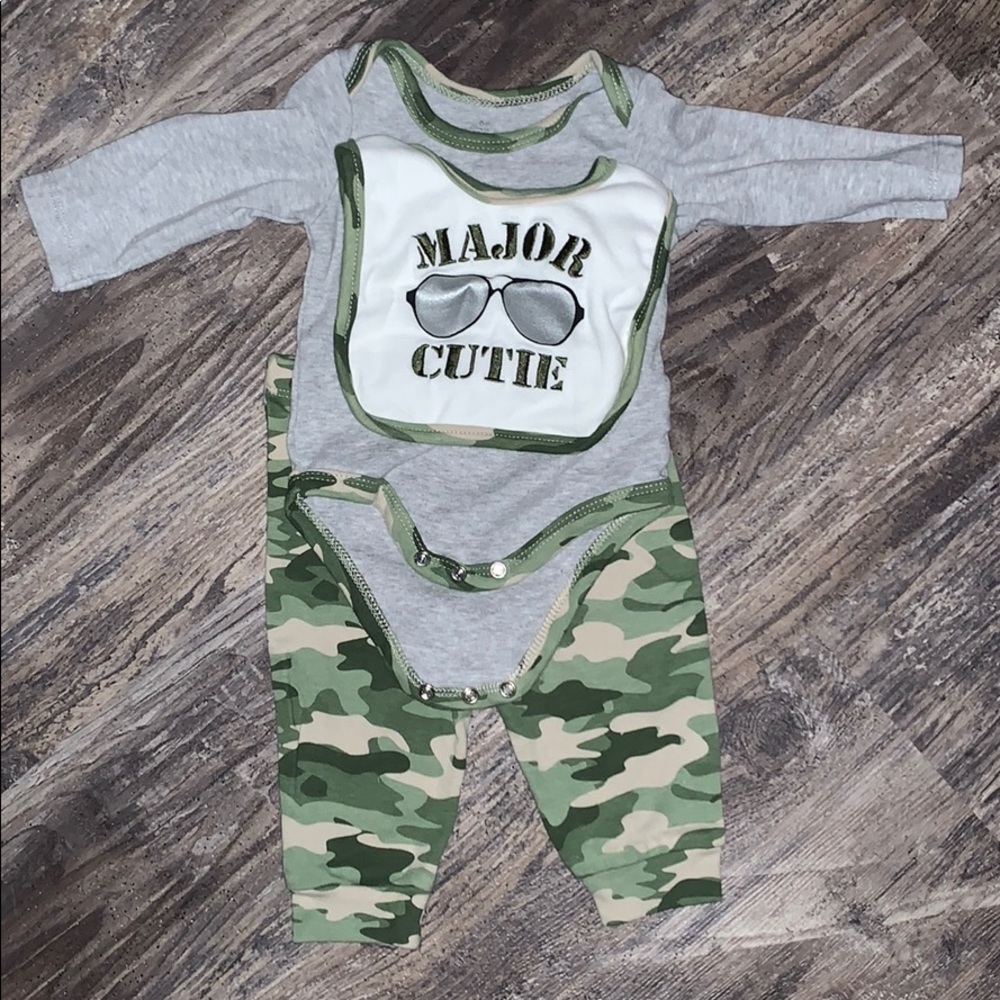 3 piece camouflage set NWOT